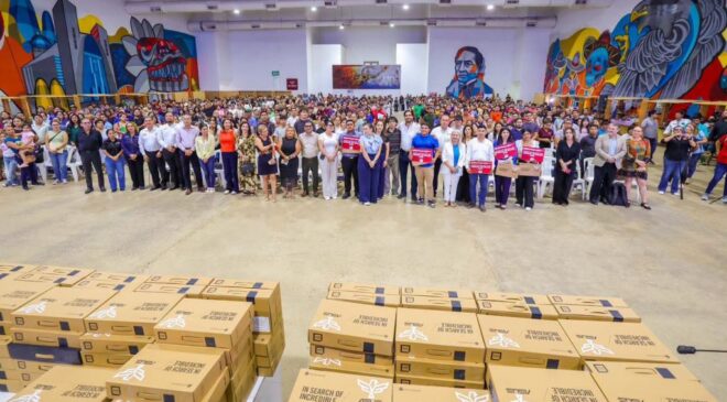 Entregó Alcalde Carlos Peña Ortiz herramientas del Programa “Canasta Básica Digital 2026”