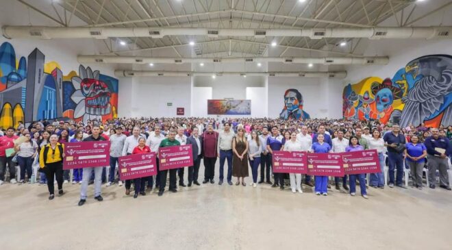 Impulsa Alcalde Carlos Peña Ortiz Titulación Universitaria y de Maestría en Reynosa