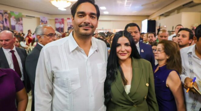Carlos Peña Ortiz presente en Segundo Informe de la Alcaldesa Nataly García