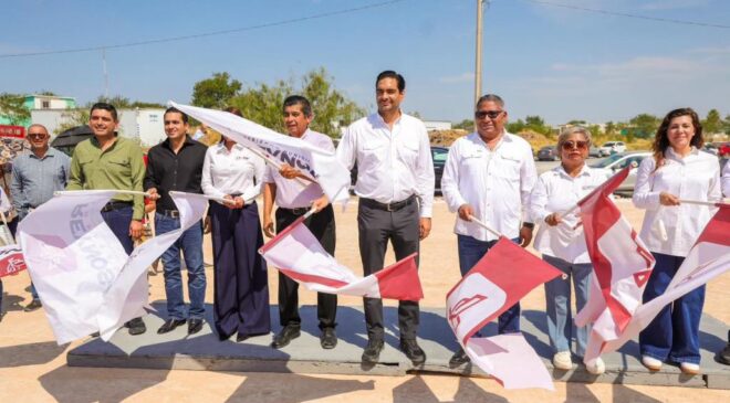 Dio arranque a nueva cancha deportiva de Loma Blanca el Alcalde Carlos Peña Ortiz