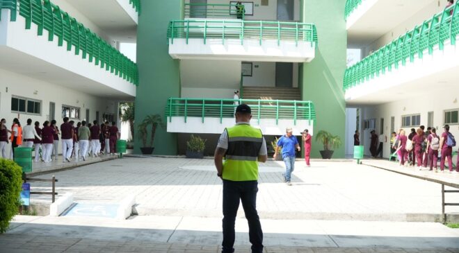 Realiza Facultad de Enfermería Victoria ejercicio de evacuación en simulacro de incendio